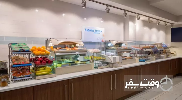 هتل هالیدی این اکسپرس سن پترزبورگ